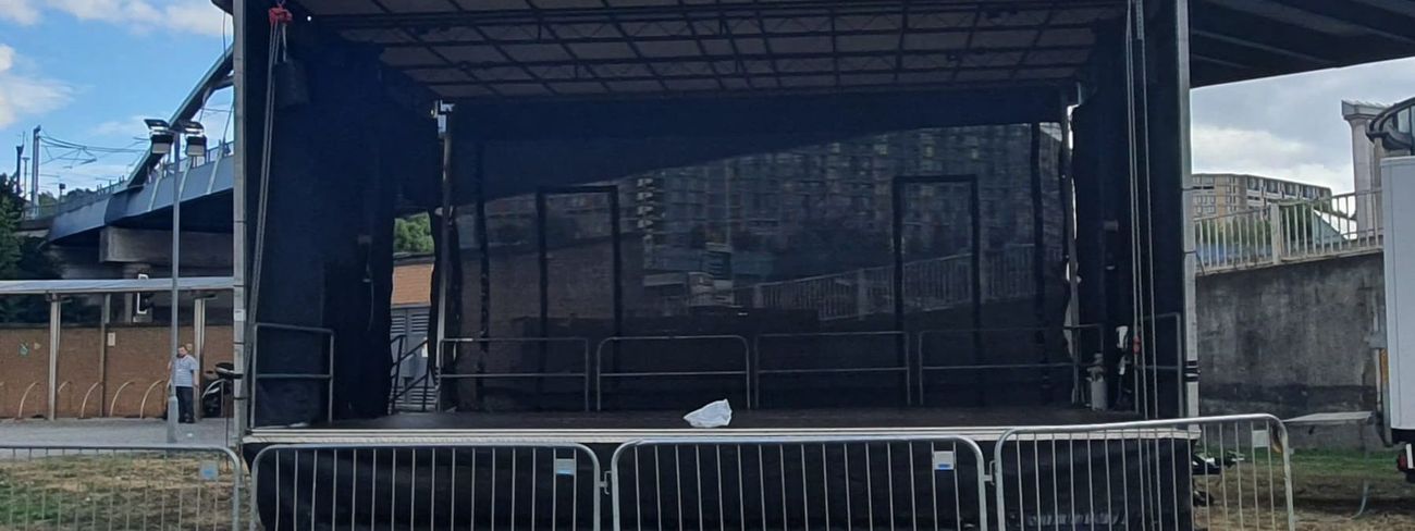 Mobile Trailer Stage 6x8m